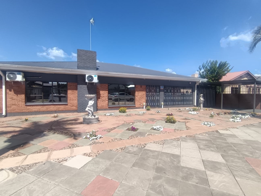 3 Bedroom Property for Sale in Northview Northern Cape